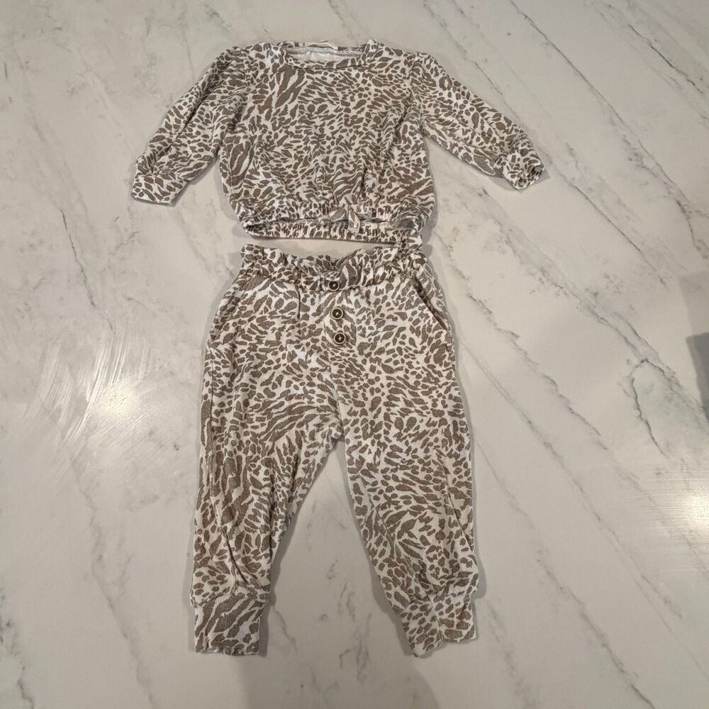 Jessica Simpson Baby Sweatsuit Lightweight Animal Print 12m - Picture 1 of 8